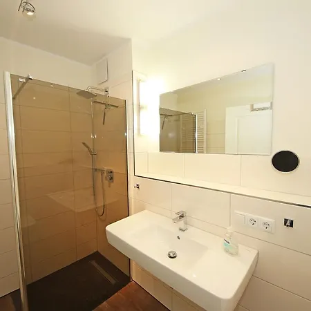 Windfluchter Mit Deichblick - Ferienwohnung 01 & 02